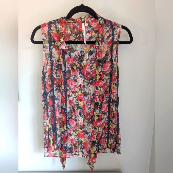 Bellatrix Red Floral Sleeveless Tank Button-up Blouse Size XS - Picture 2 of 5